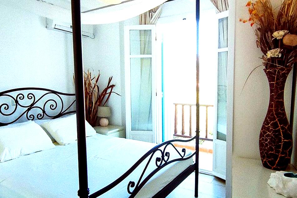 Antiparos Luxury Apartments